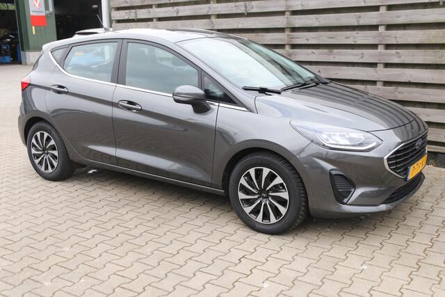 Ford FIESTA 1.0 EcoBoost Hybrid Titanium Climate / Cruise / Navi / apple carplay