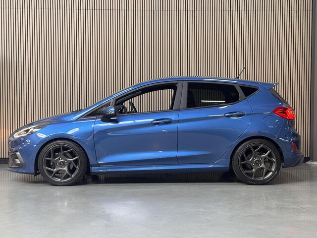 Ford FIESTA ST 200pk 1.5 EcoBoost Apple Carplay Privacy glass Verlagingsset 5drs Dealeronderhouden