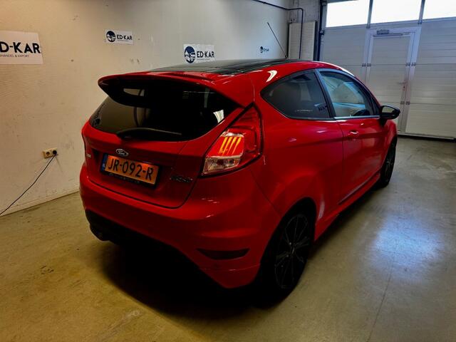 Ford FIESTA 1.0 EcoBoost Red Edition 140PK CLIMA 17 INCH PDC NAP APK 6-2026