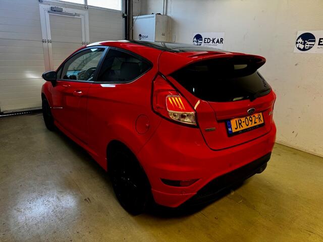 Ford FIESTA 1.0 EcoBoost Red Edition 140PK CLIMA 17 INCH PDC NAP APK 6-2026
