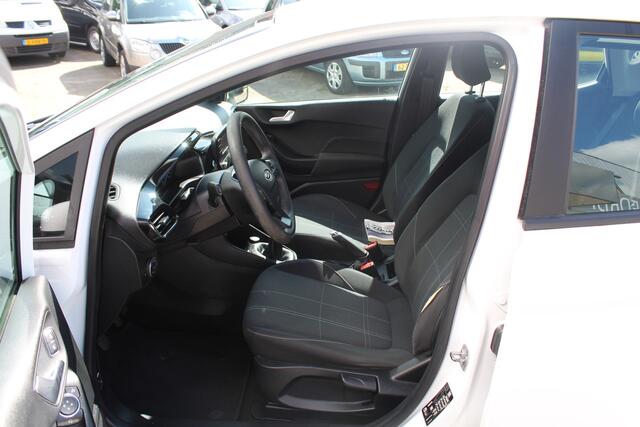 Ford FIESTA 1.1 Trend//Airco//5drs//Cruise!!