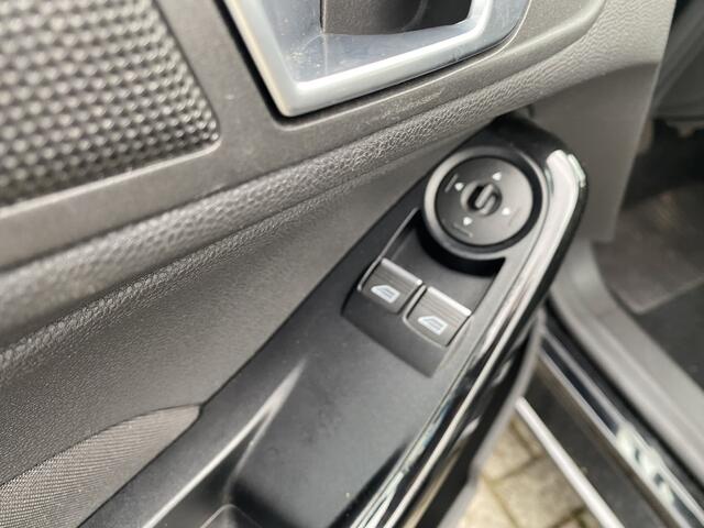 Ford FIESTA 1.0 EcoBoost Titanium | 16"LM Velgen | Airco | stoelverw.