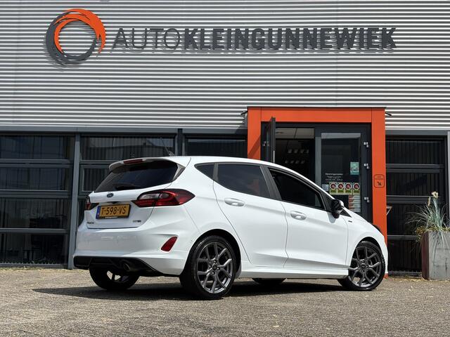 Ford FIESTA 1.0 EcoBoost Hybrid ST-Line X / Stoel, Stuur & Voorruitverwarming / Navi / Applecarplay/Androidauto / Allseason Banden /