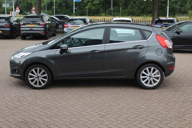 Ford FIESTA 1.0 EcoBoost Titanium Navigatie / Parkeerhulp achter / Bluetooth / 15'' / Cruise Control