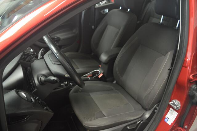 Ford FIESTA 1.0 EcoBoost Titanium // CLIMA // PDC // NAVI // TREKHAAK //