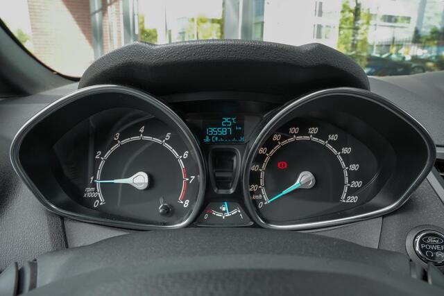 Ford FIESTA ST-Line 1.0 100pk |cruise control|parkeersensoren achter|bluetooth|voor + achterruitverwarming|17" lichtmetalen velgen|