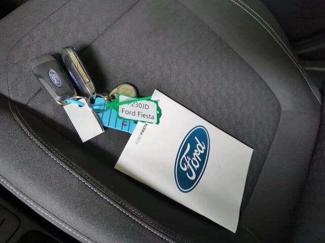 Ford FIESTA 1.0 EcoBoost Hybrid Titanium Carplay | Cruise | Start/Stop | Led | PDC | Multimedia Pack | Hill-Hold | Borden Detectie | NL-Auto | Volledig Ondeh.