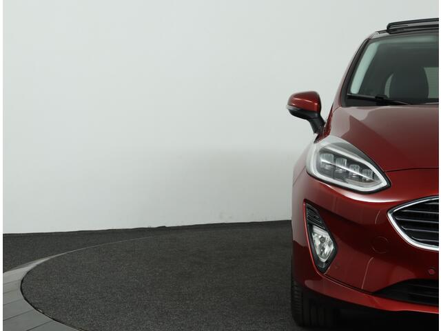 Ford FIESTA EcoBoost Hybrid 125 pk Titanium X | Pano | Winter Pack | Camera | Adapt. cruise | full LED | B&O | 100% dealer onderh.