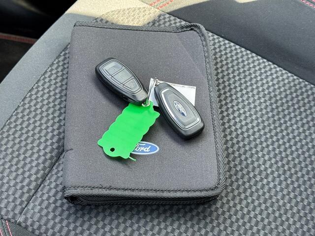 Ford FIESTA 1.0 EcoBoost ST-Line ecc,lmv,carplay,pdc