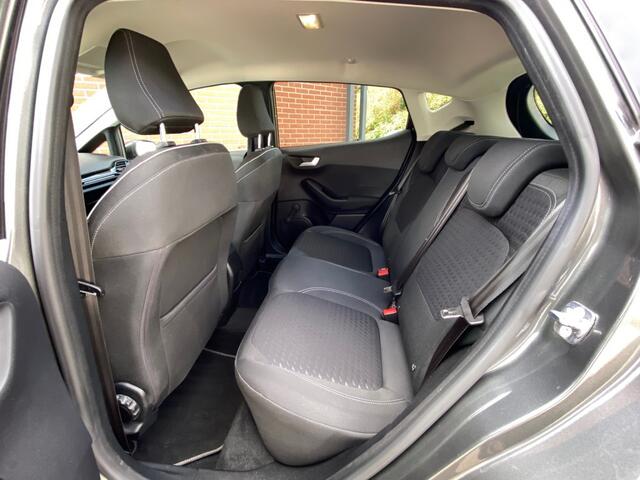 Ford FIESTA 1.0 ECOB. VIGNALE AUTOMAAT NAV CRUISE CAPRLAY BenO LMV PDC STOELVW