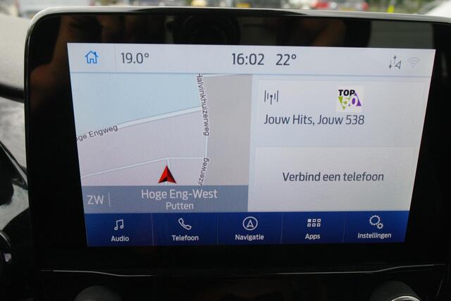 Ford FIESTA 1.0 EcoB. Titanium Navigatie Cruise , PDC , Bovag Garantie 6 Maanden