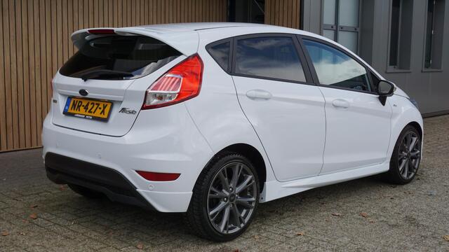 Ford FIESTA 1.0 EcoBoost 101pk ST Line 5Drs Navi Clima 17inch LM Grote Spoiler Bluetooth *NL auto* 107063km!