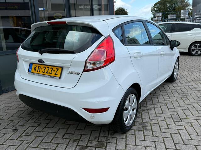 Ford FIESTA 1.5 TDCi Style | navigatie | Bluetooth | PDC