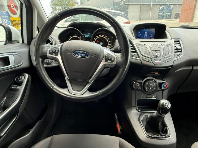 Ford FIESTA 1.5 TDCi Style | navigatie | Bluetooth | PDC