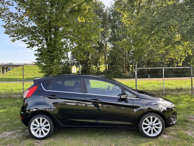 Ford FIESTA 1.0 EB 100PK Titanium | NIEUWE DISTRIBUTIERIEM | EERSTE EIGENAAR |