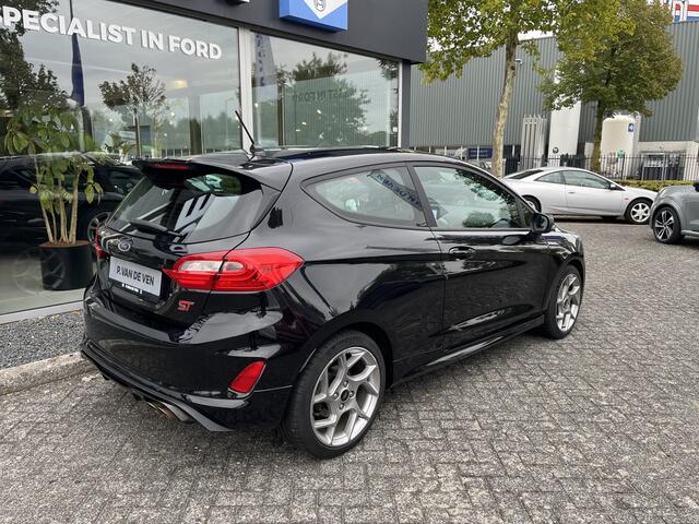 Ford FIESTA 1.5 EcoBoost ST-3 200pk/147kW 6-bak