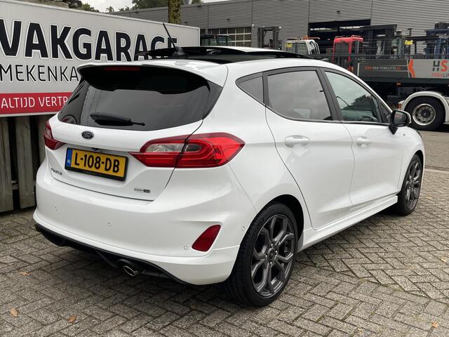 Ford FIESTA 1.0 EcoBoost Hybrid ST-Line X 18''/Panoramadak/Adaptieve cruise/Keyless/Camera/Blindspot/DAB/Apple Carplay & Android Auto/Stoel+stuur+voorruit verwarming