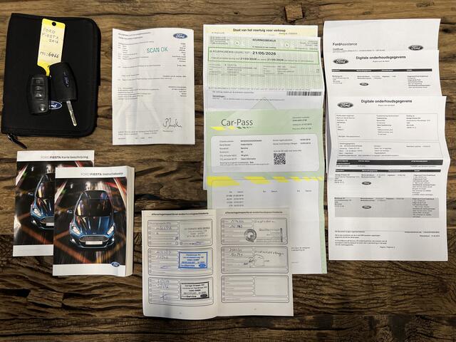 Ford FIESTA 1.0 EcoBoost Titanium *Clima* Navigatie, PDC, Cruise, 101PK, Verwarmde Voorruit, 16" LMV