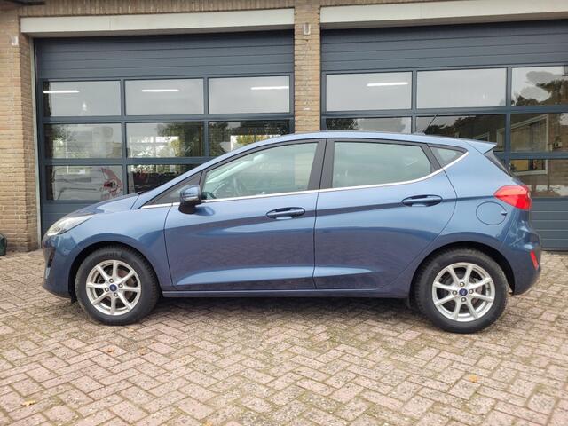 Ford FIESTA 1.0 Turbo Ecoboost 100pk Titanium carplay, navi, ecc, lmw, cruise, xenon,