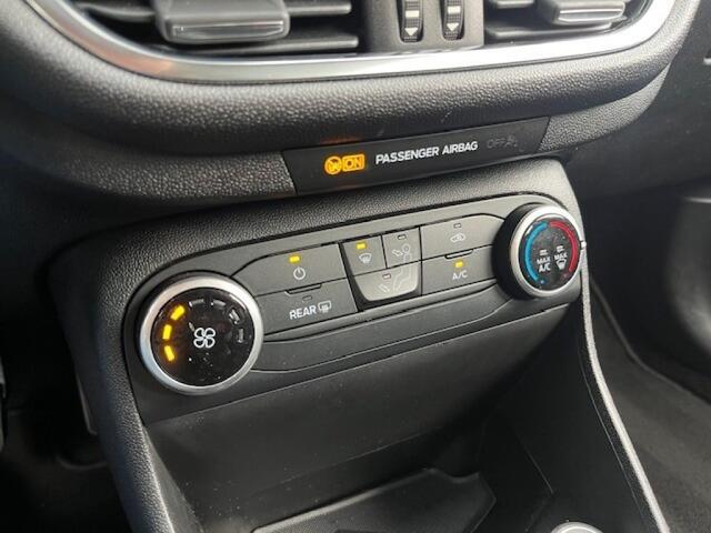 Ford FIESTA 1.1 TREND 5DRS AIRCO - CRUISE - PDC ORG. NL