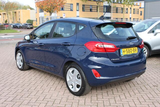 Ford FIESTA 1.0 EcoB. Connected apple carplay/andriod.