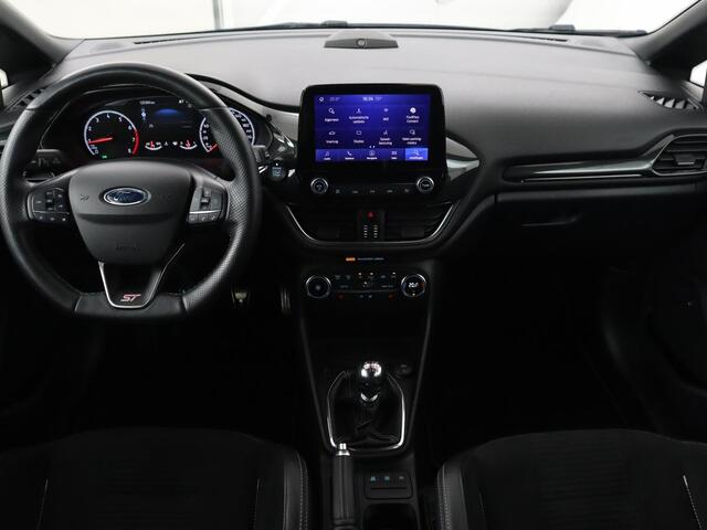 Ford FIESTA 1.5 EcoBoost ST-3 | Origineel NL | 1e eigenaar | Stoelverwarming | B&O Sound | Half leder | Carplay | Navigatie | Stuurverwarming | Full LED | Parkeerhulp