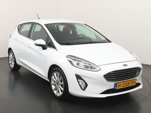 Ford FIESTA EcoBoost 100PK Titanium | All season | Cruise I Climate I Parkeersensoren |