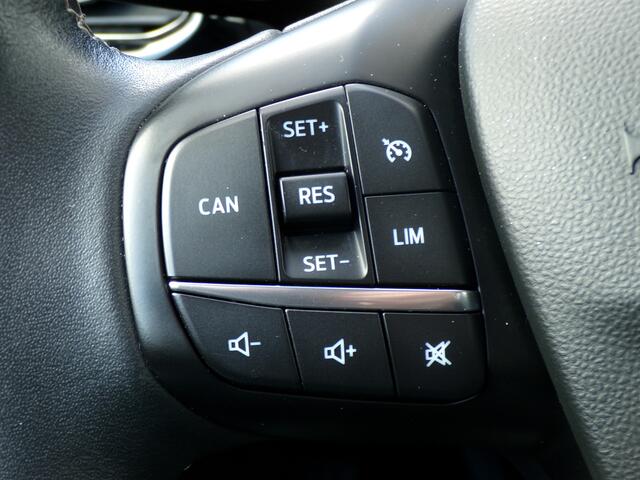 Ford FIESTA 1.0 EcoBoost Titanium, Winter Pack / Carplay + Android Auto / Climate control / LED / Parkeersensoren achter