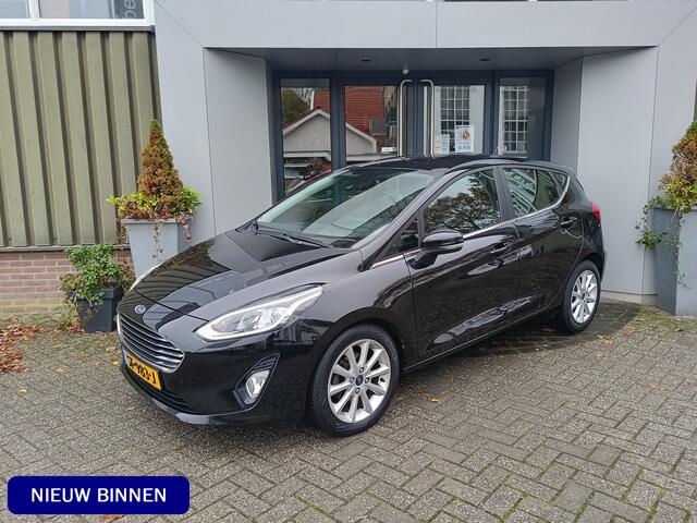 Ford FIESTA 1.0 EcoBoost Titanium | Airco | Cruise controle | Trekhaak | LM velgen |