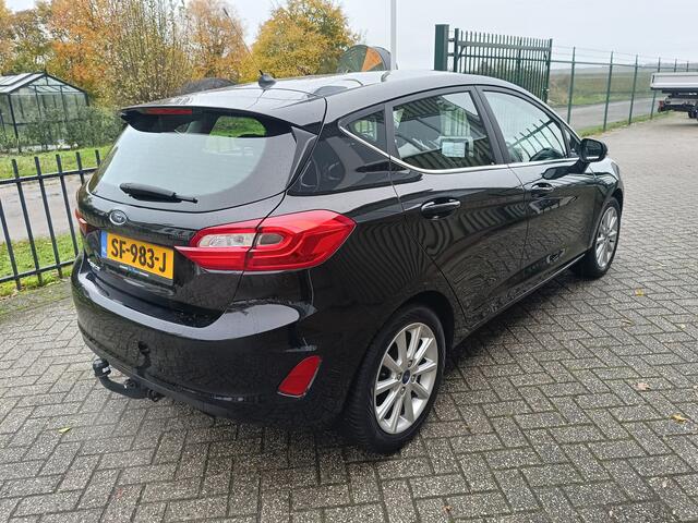 Ford FIESTA 1.0 EcoBoost Titanium | Airco | Cruise controle | Trekhaak | LM velgen |