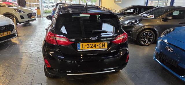 Ford FIESTA 1.0 EcoBoost Hybrid Vignale Lederen bekleding-125pk-addaptieve cruise-winterpack