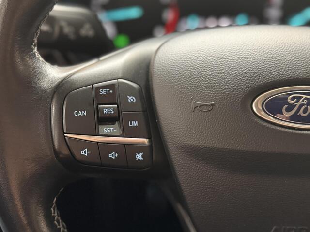 Ford FIESTA 100pk Titanium Navigatie Climat Cruise Trekhaak Parkeersensoren Dealeronderhouden 5drs