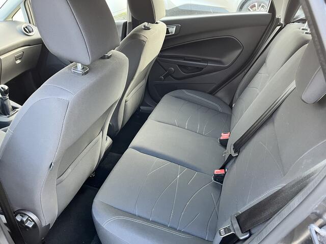 Ford FIESTA 1.0 Style Ultimate 80 PK Cruise Airco PDC Navi Slechts 31000km!