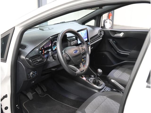 Ford FIESTA 95PK Active X | 1ste eigenaar | AppleCarplay/AndroidAuto | Armsteun | Trekhaak | Winterpakket | Adaptive Cruise Control | Navigatie | Climate Control | LED | Bang&Olufsen Audio | Isofix | Privacy Glass | Parkeersensoren |