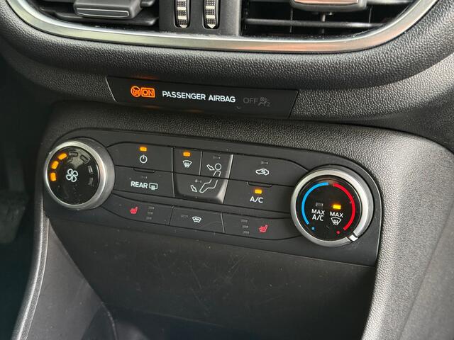 Ford FIESTA 1.1 Cool&Connect | 5 Deurs | Airco | Stoelverw. | Parkeersensoren |