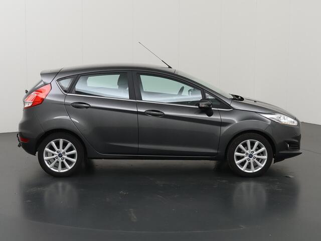 Ford FIESTA 1.0 EcoBoost Titanium | Trekhaak | Navigatie | Climate Control | Parkeersensoren |