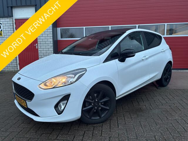 Ford FIESTA 1.1 Trend CARPLAY / NAVI / AIRCO / PDC / DAB+ / ZWART DAK / NL-AUTO