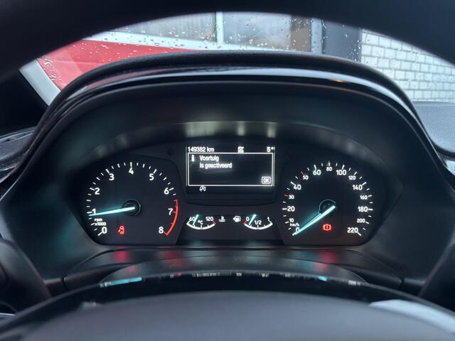 Ford FIESTA 1.1 Trend CARPLAY / NAVI / AIRCO / PDC / DAB+ / ZWART DAK / NL-AUTO