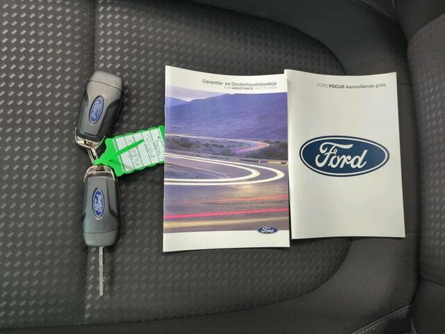 Ford FOCUS Wagon 1.0 EcoBoost Hybrid 125pk|Navie|LED|Fourseason-banden|NL-Auto|1e-Eigenaar|Voledige Historie|