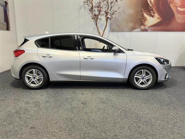Ford FOCUS 1.0 EcoBoost Trend Edition NAVIGATIE CRUISE CONTROL APPLE CARPLAY/ANDROID RIJSTROOKSENSOREN ACHTERUITRIJCAMERA ZEER MOOI !! LOCATIE 3010