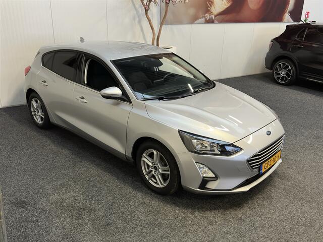 Ford FOCUS 1.0 EcoBoost Trend Edition NAVIGATIE CRUISE CONTROL APPLE CARPLAY/ANDROID RIJSTROOKSENSOREN ACHTERUITRIJCAMERA ZEER MOOI !! LOCATIE 3010