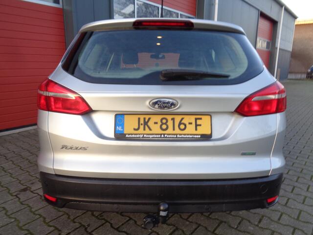 Ford FOCUS Wagon 1.0 Trend 101PK Clima Cruise Navi Trekkaak LMV NL-Auto