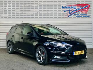 ford-focus-wagon-2.0-st2-facelift-r