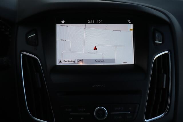 Ford FOCUS Wagon 1.0 Lease Edition NL-Auto!! Stoel+Stuurverwarming I Park-Assist