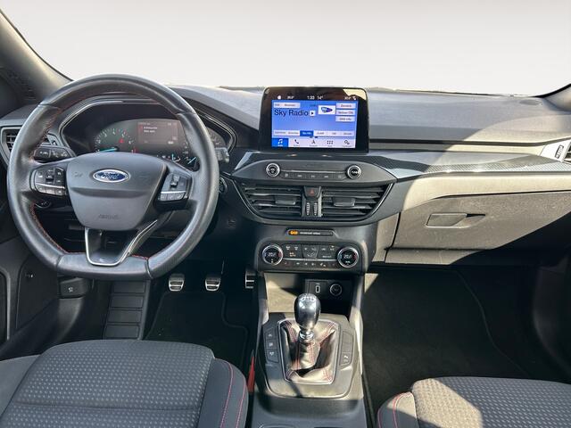 Ford FOCUS Wagon 1.0 EcoBoost ST Line Business | incl. 12 maanden garantie | Trekhaak | Stoel en stuurverwarming | Keyless entry + start | Cruise | Verwarmd voorruit | Navigatie | | Bang & olufson audio | DAB+ radio | Zwarte hemelbekleding | Apple carplay / android