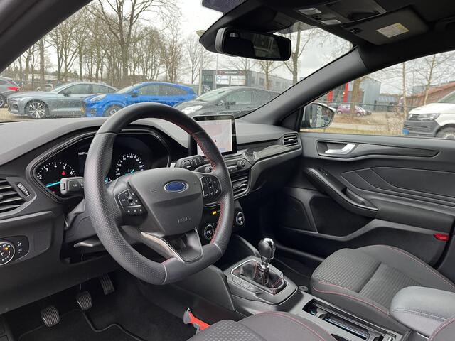 Ford FOCUS Wagon 1.0 EcoBoost Hybrid ST Line Winterpack