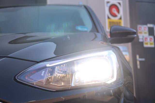 Ford FOCUS Wagon 1.0 EcoBoost Hybrid Trend Edition Business