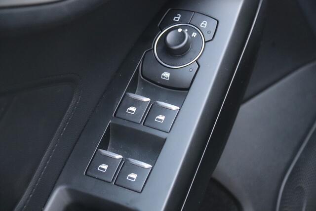 Ford FOCUS Wagon 1.0 EcoBoost Hybrid Trend Edition Business