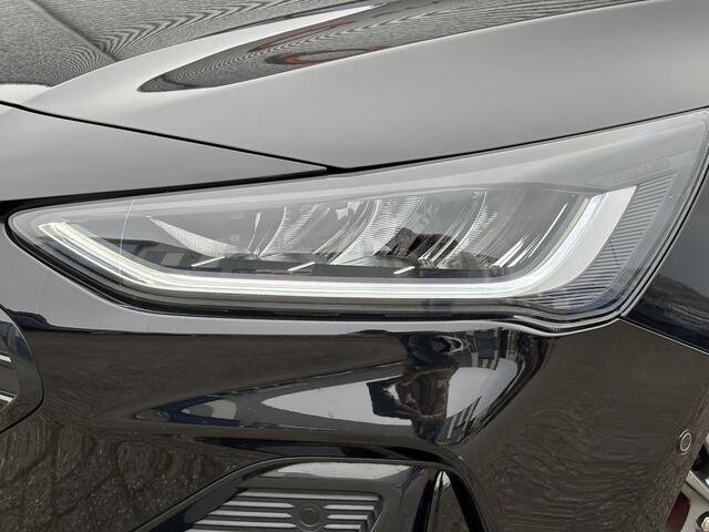Ford FOCUS Wagon 1.0 EcoBoost Hybrid ST Line X / Schuifkanteldak / Stoel & Stuurverwarming /