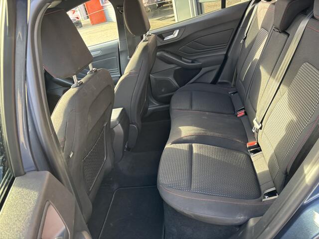 Ford FOCUS Wagon 1.0 EcoBoost Hybrid ST Line Style NL-Auto / All-season banden / Full-Led Koplampen / Apple/Android Carplay / Camera